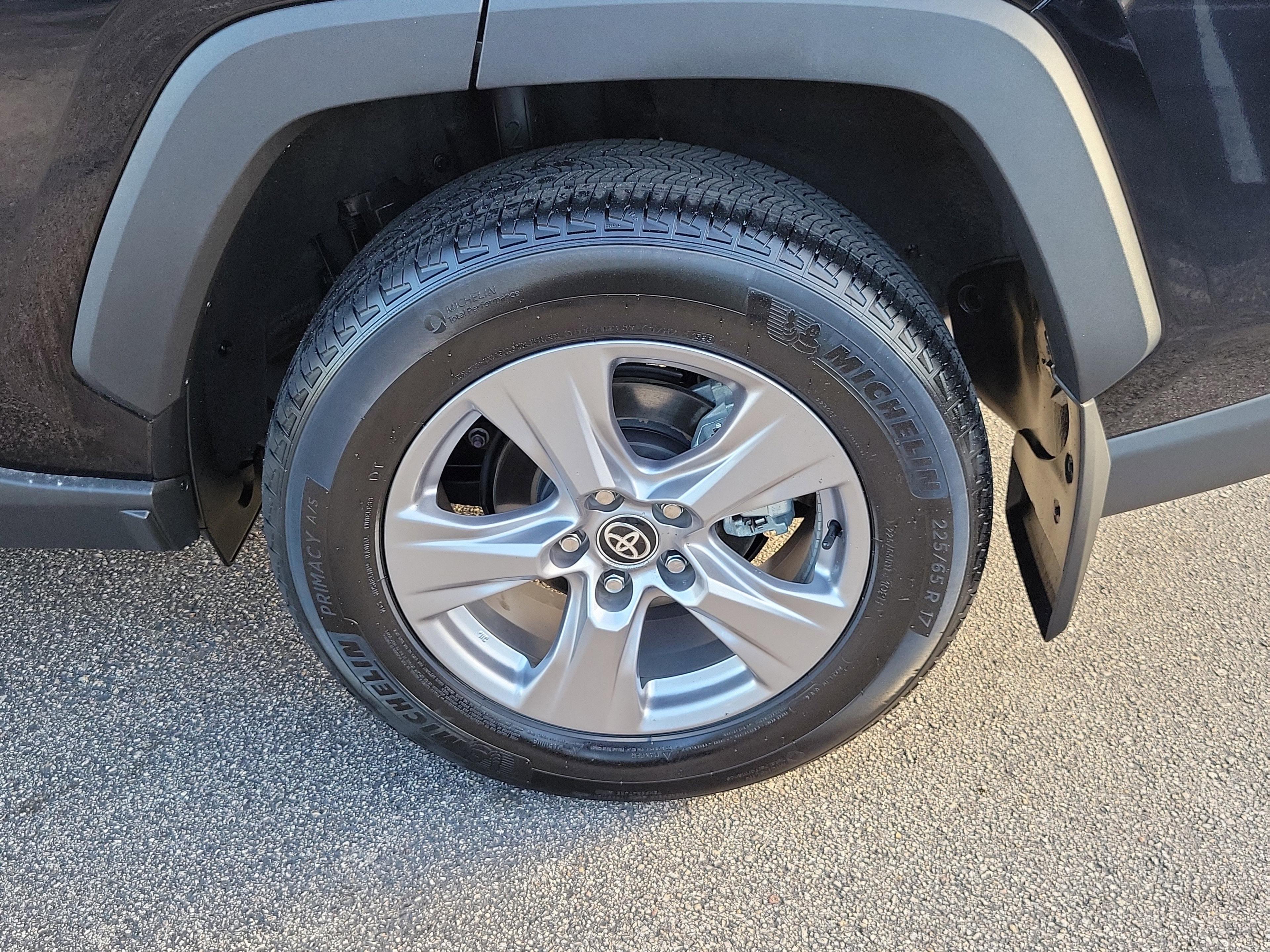 Toyota Rav4 Xle Fwd - Thumbnail 8