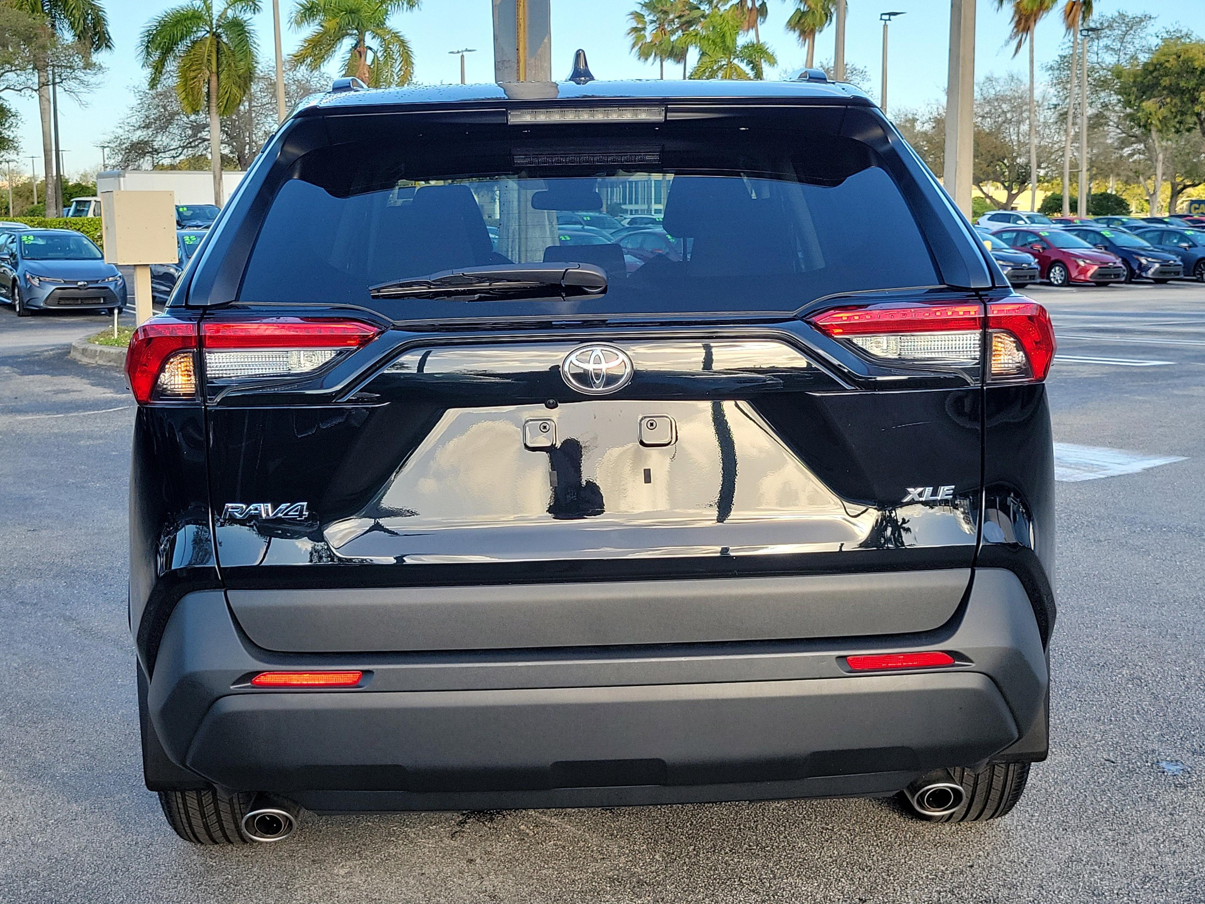 Toyota Rav4 Xle Fwd - Thumbnail 6