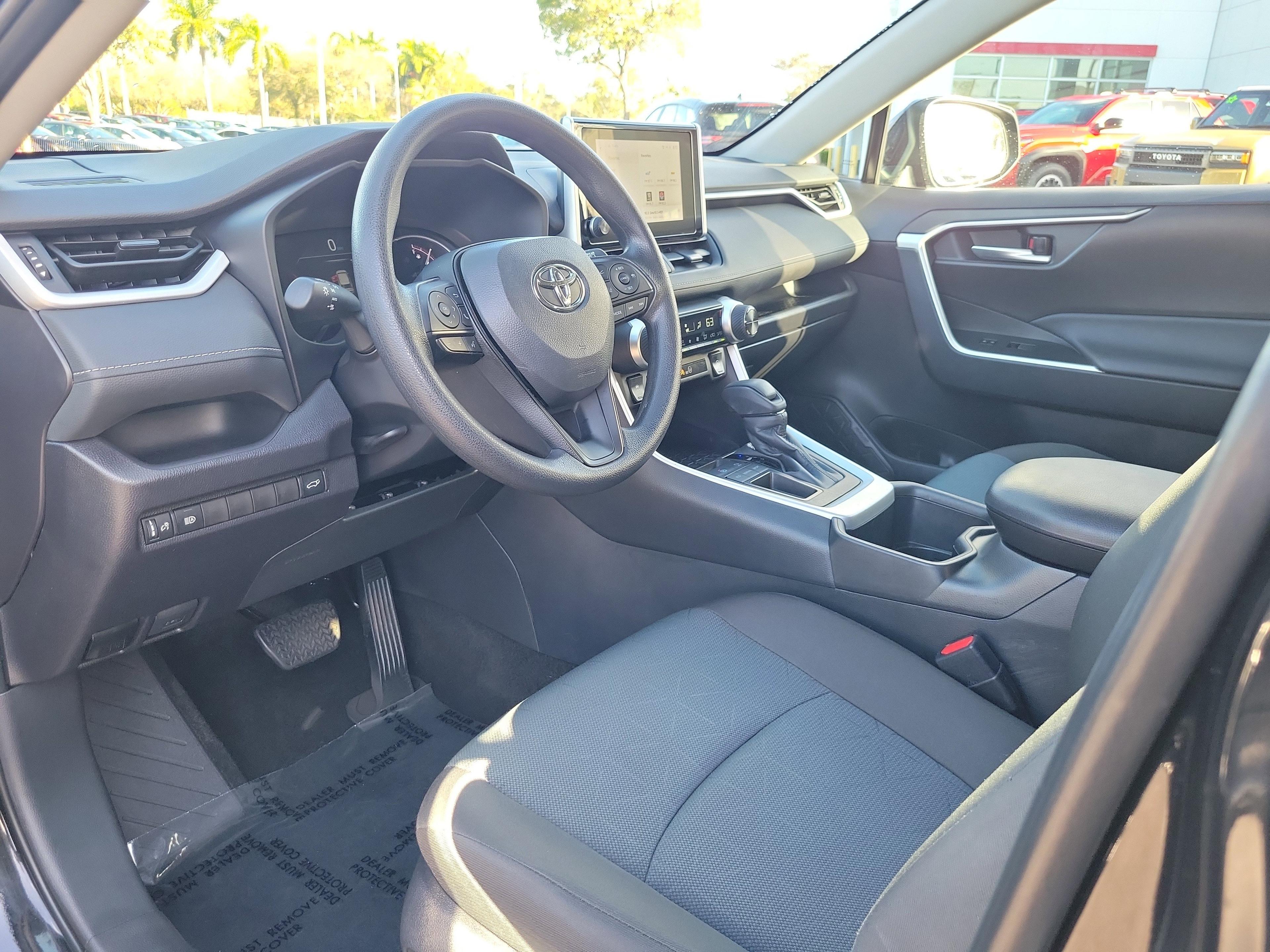 Toyota Rav4 Xle Fwd - Thumbnail 13