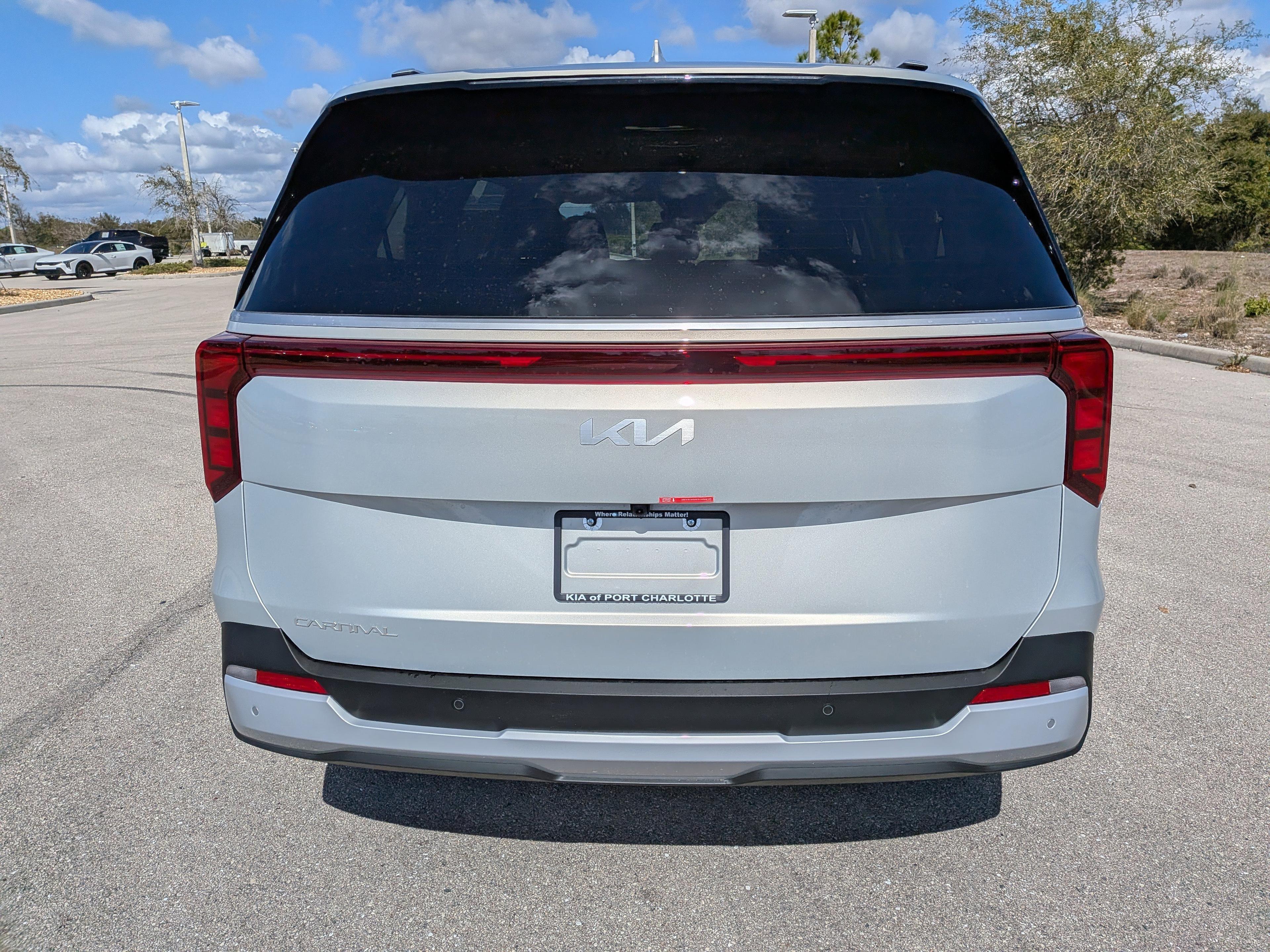 Kia Carnival Mpv Ex - Thumbnail 7