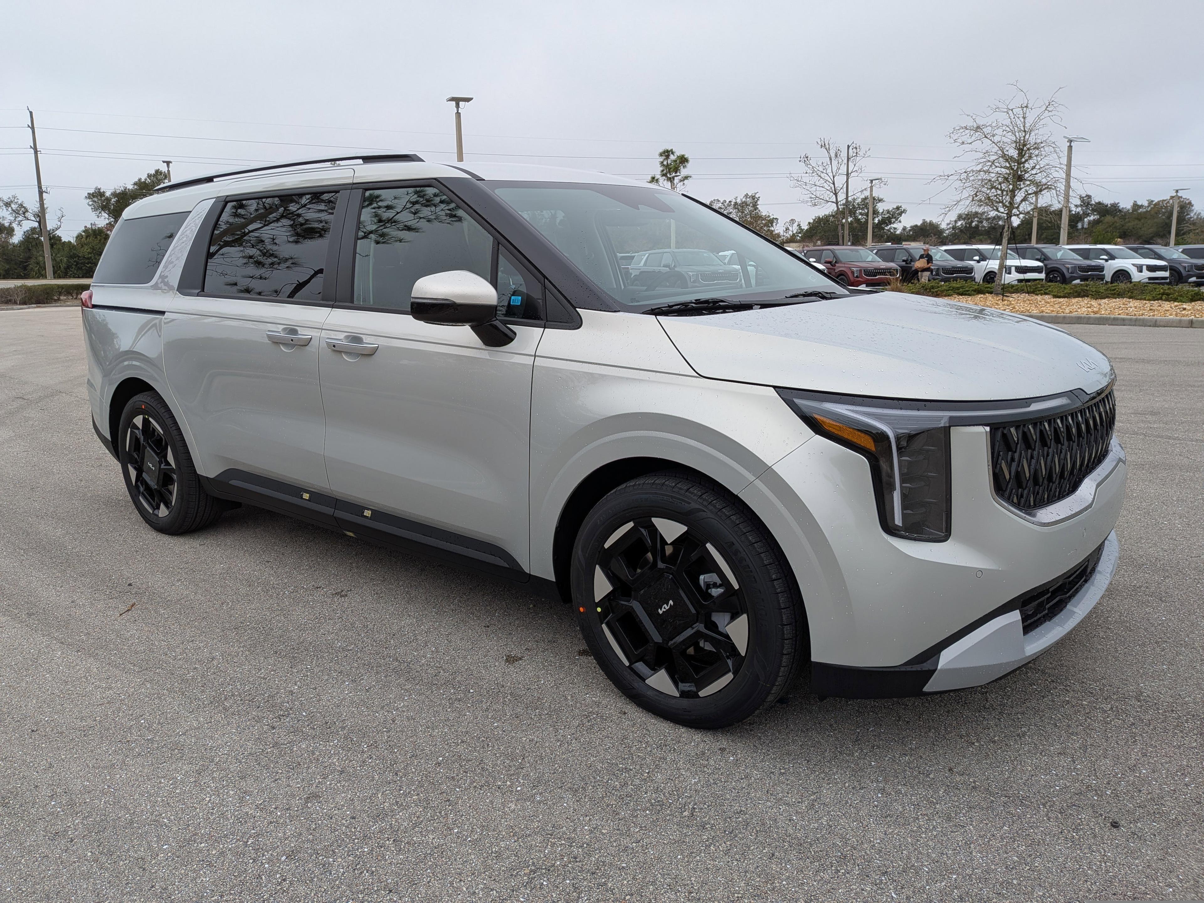 Kia Carnival Mpv Ex - Thumbnail 3