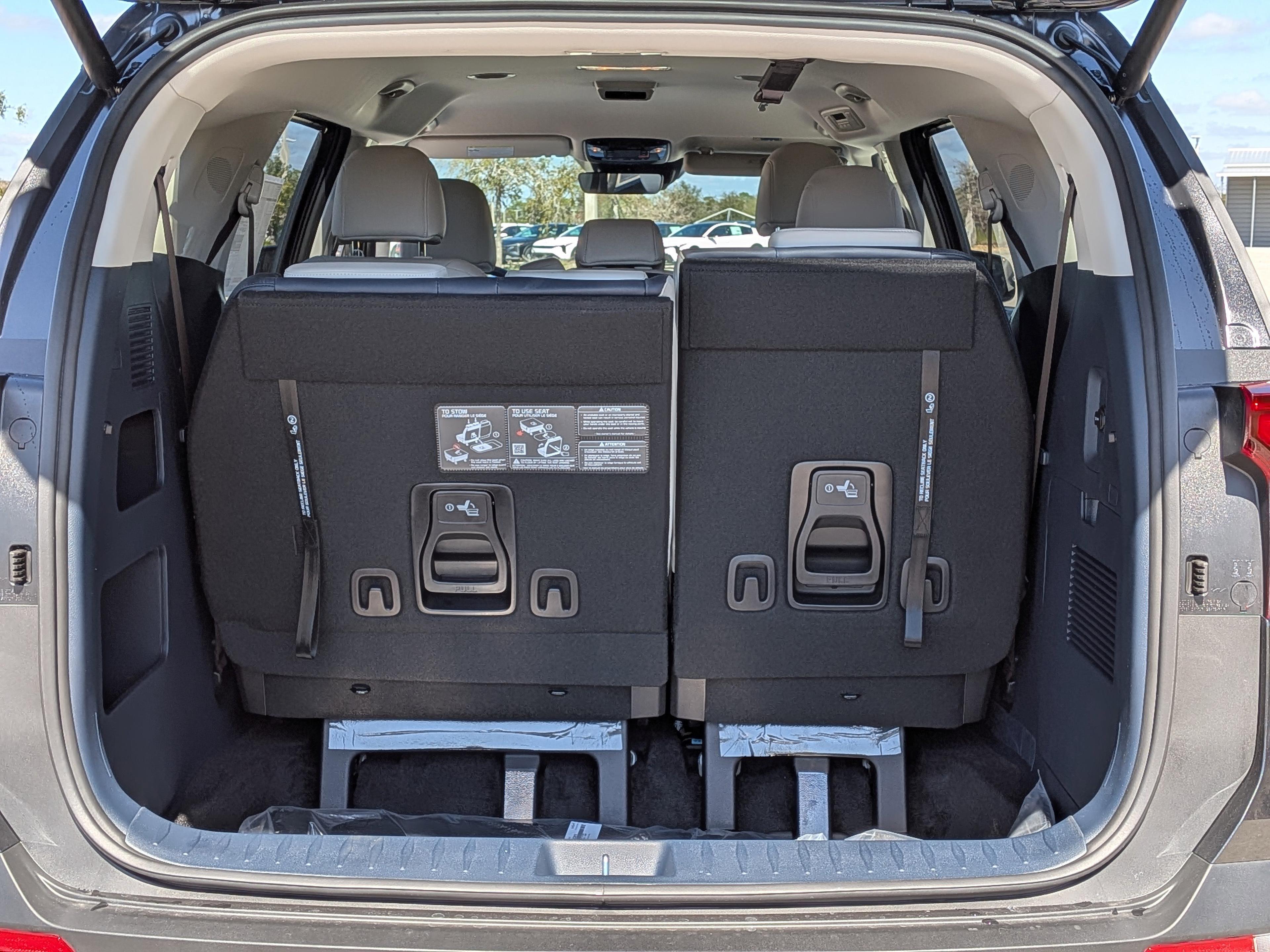 Kia Carnival Mpv Ex - Thumbnail 14