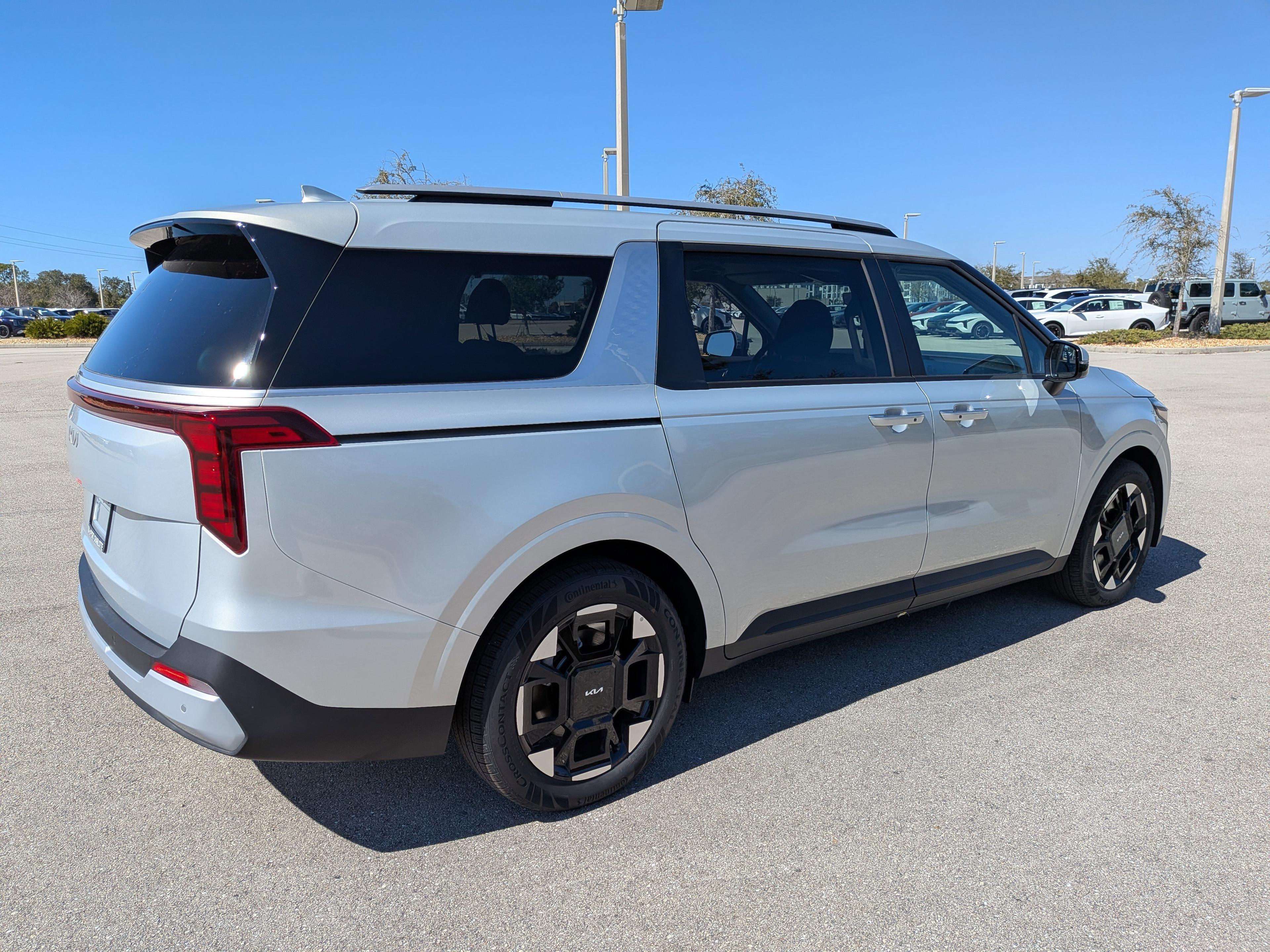 Kia Carnival Mpv Ex - Thumbnail 6