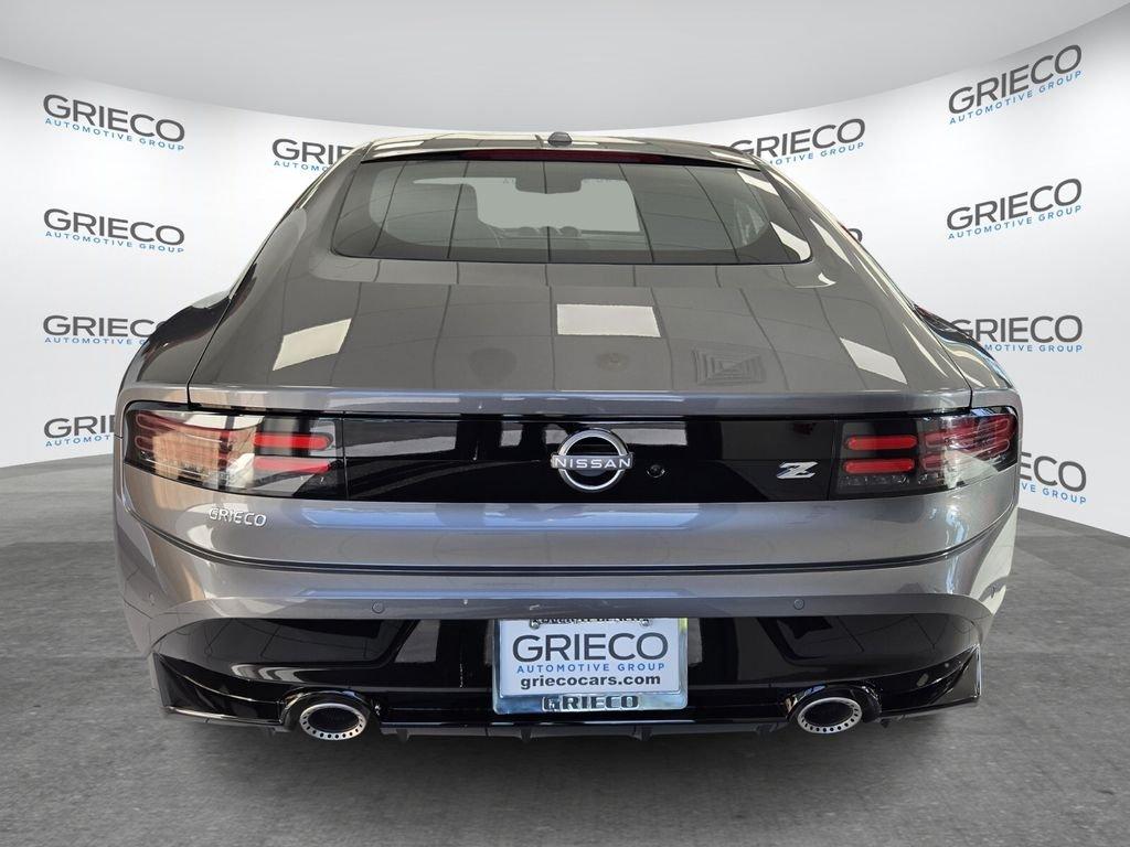 Nissan Z Sport - Thumbnail 6