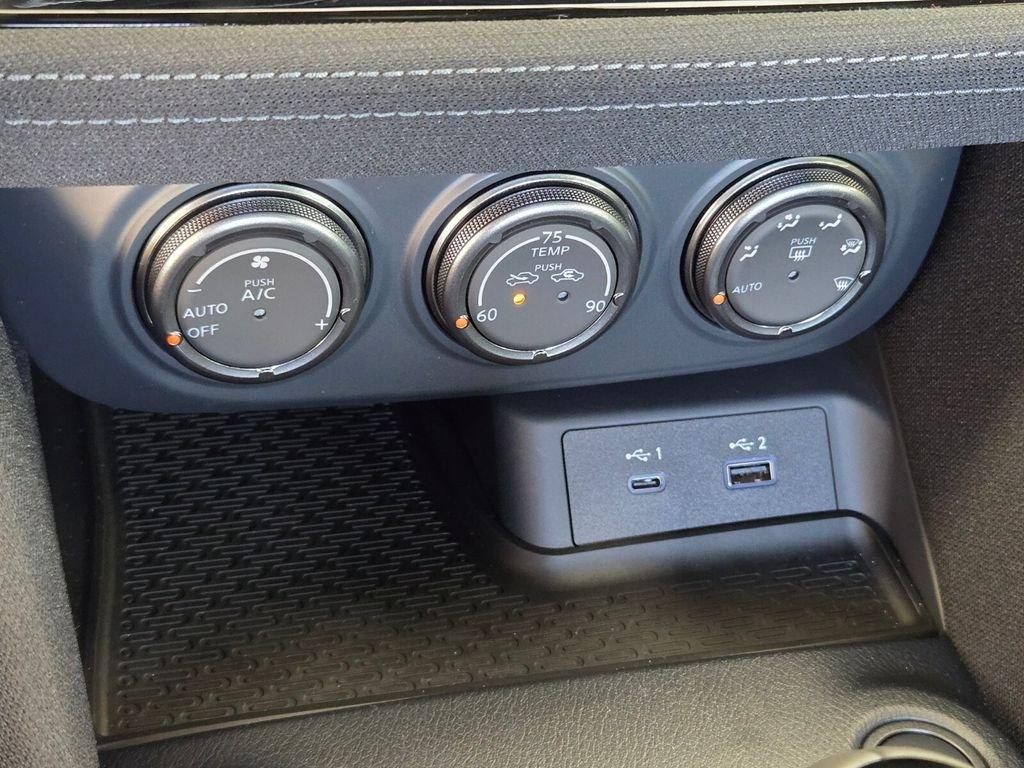 Nissan Z Sport - Thumbnail 15