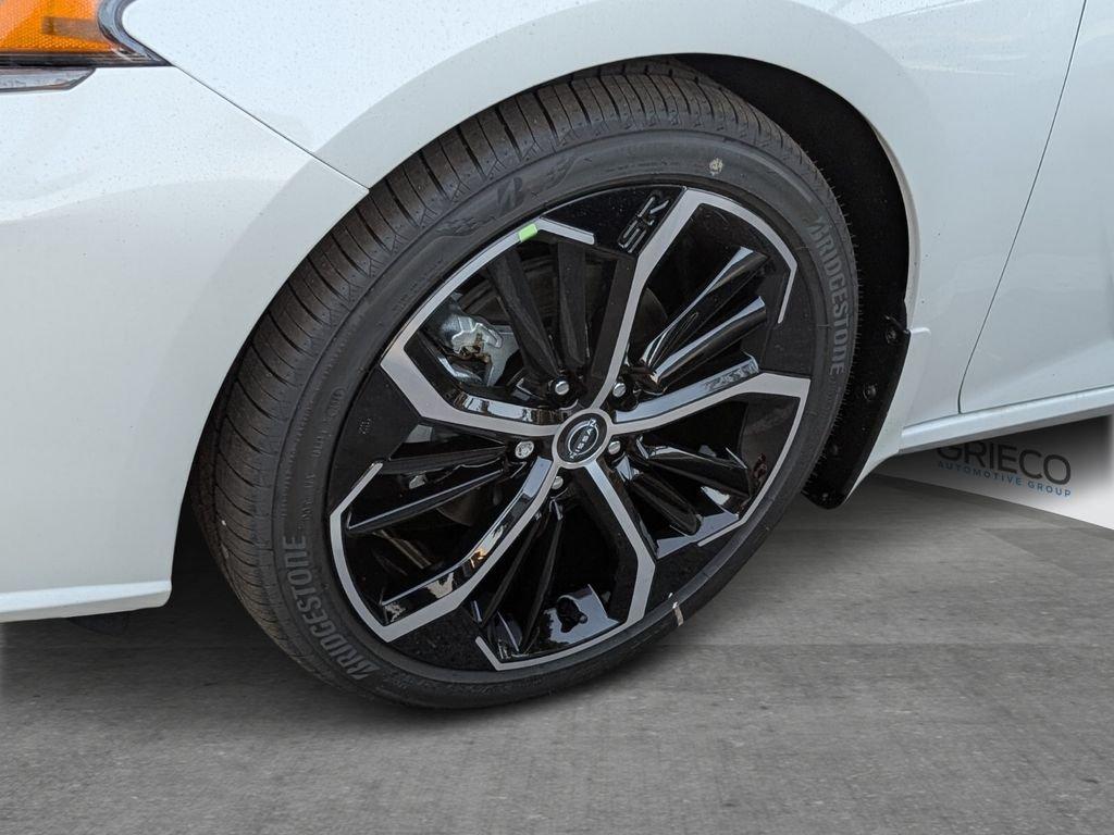 Nissan Altima Sr - Thumbnail 6