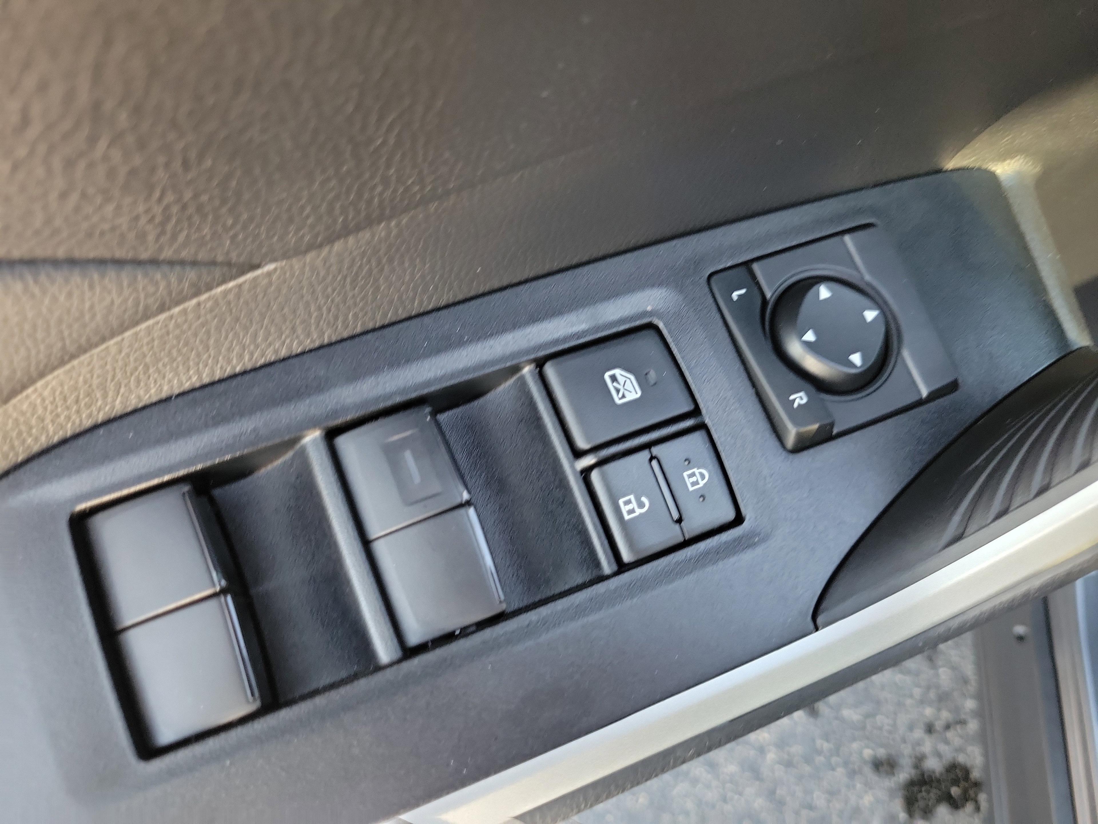 Toyota Rav4 Le Fwd - Thumbnail 15