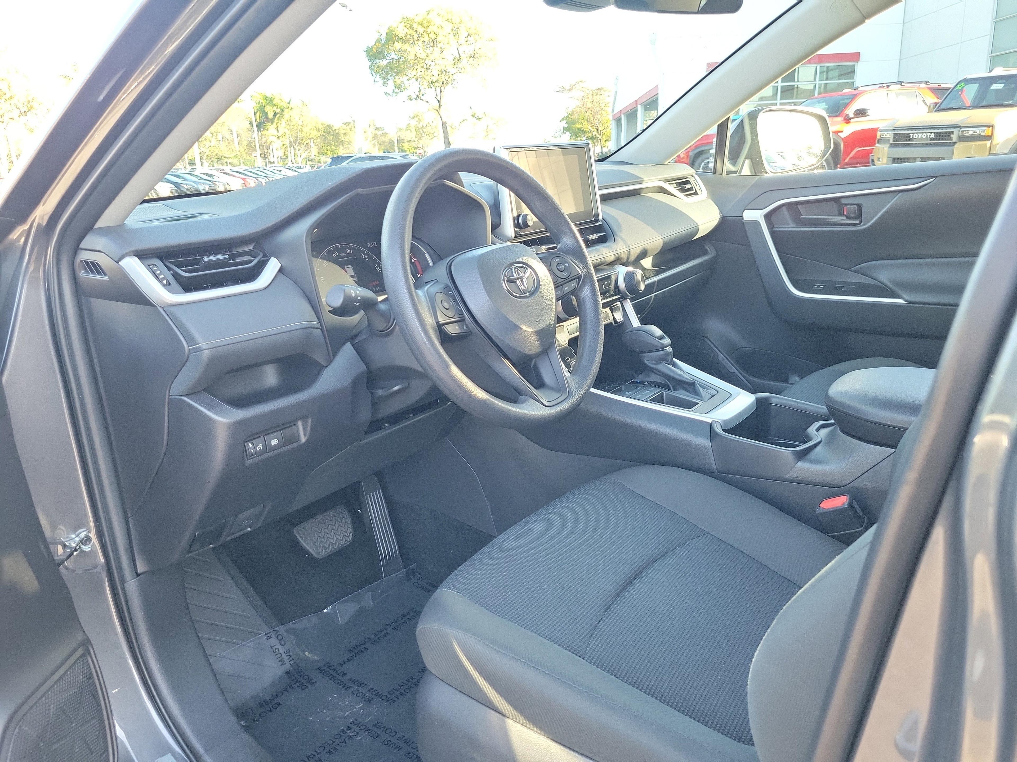 Toyota Rav4 Le Fwd - Thumbnail 13