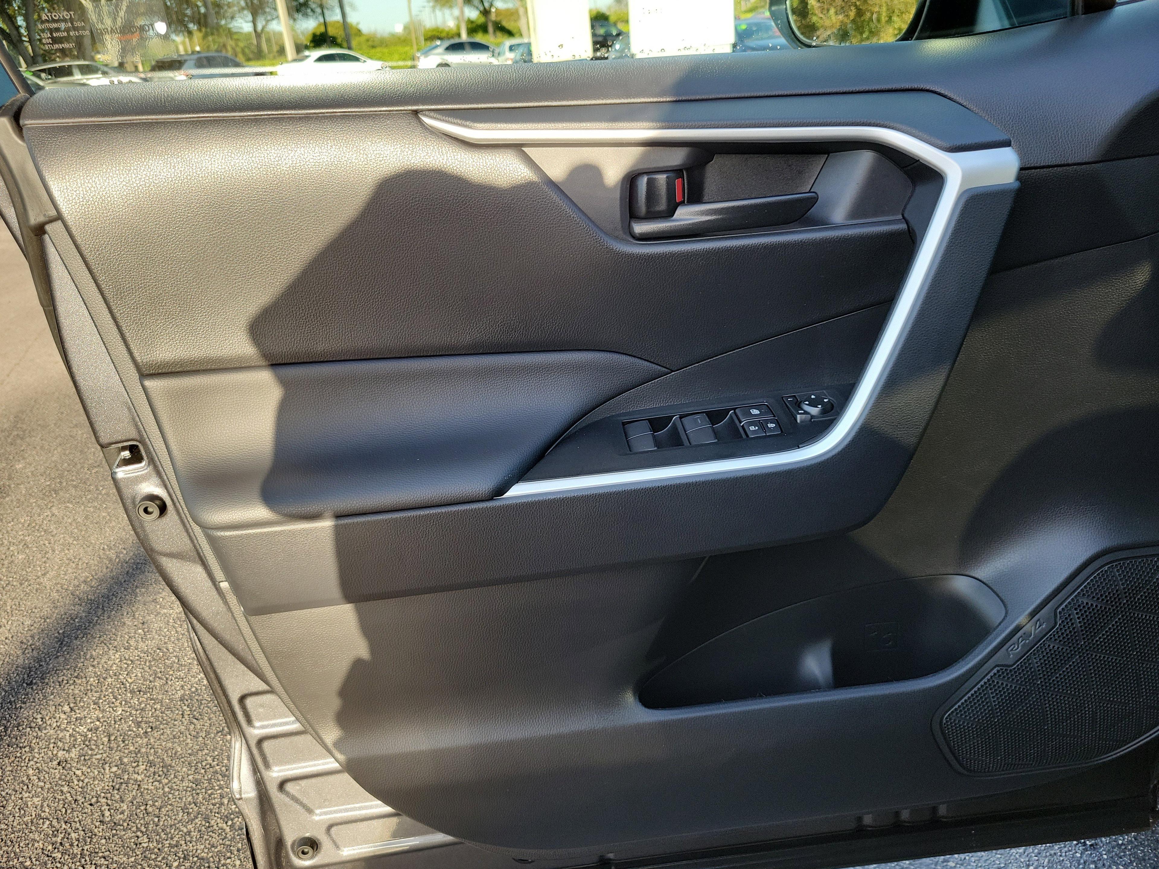 Toyota Rav4 Le Fwd - Thumbnail 14