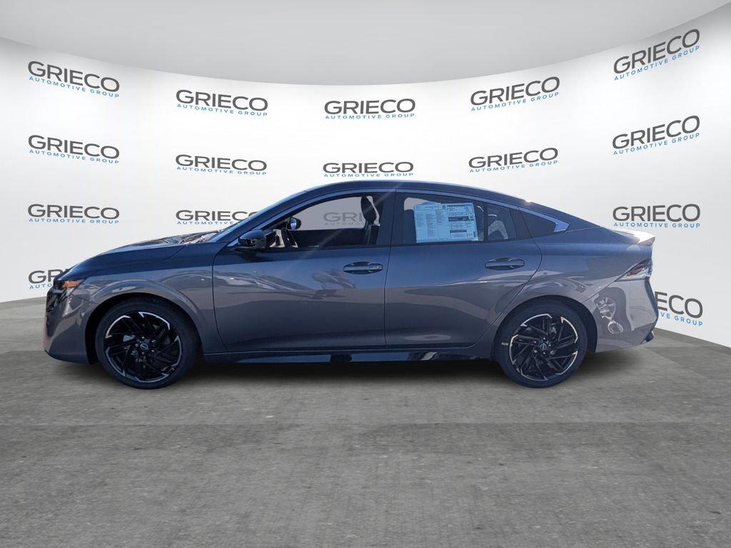 Nissan Sentra Sr - Thumbnail 5