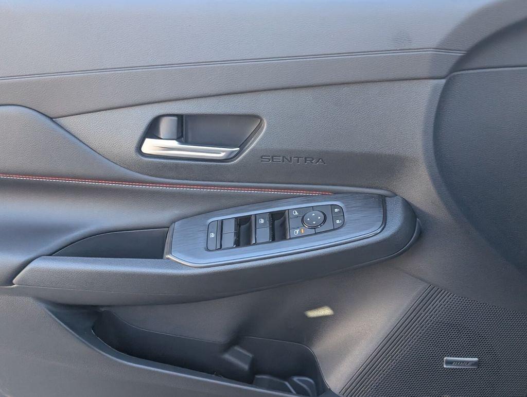 Nissan Sentra Sr - Thumbnail 19