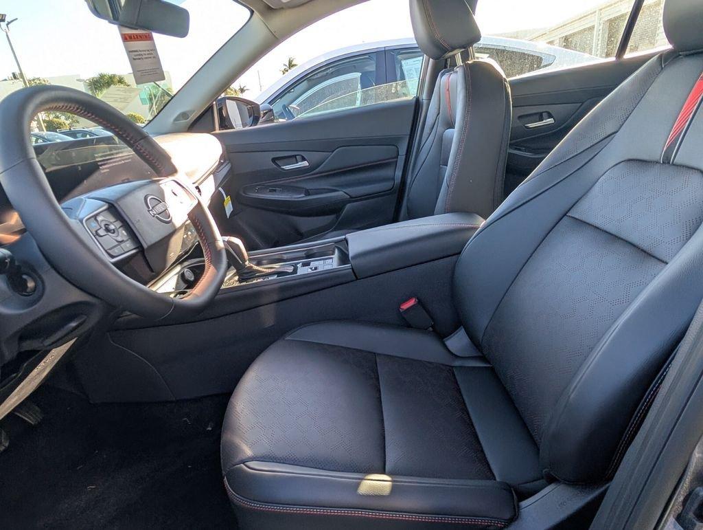 Nissan Sentra Sr - Thumbnail 11