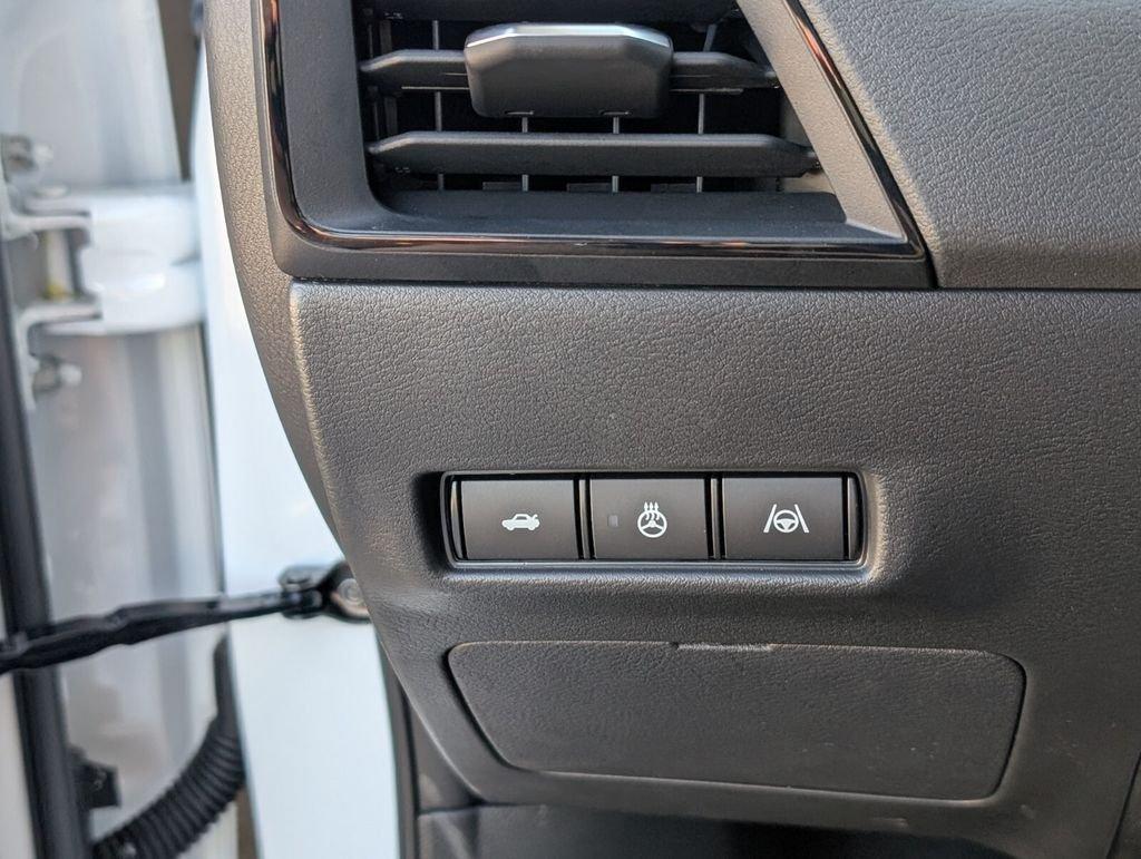 Nissan Sentra Sr - Thumbnail 15