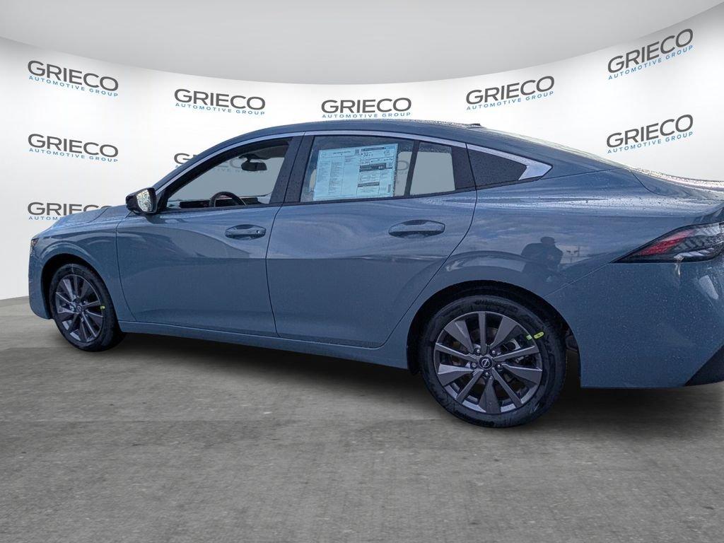 Nissan Sentra Sl - Thumbnail 6