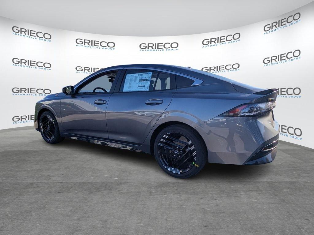 Nissan Sentra Sr - Thumbnail 6