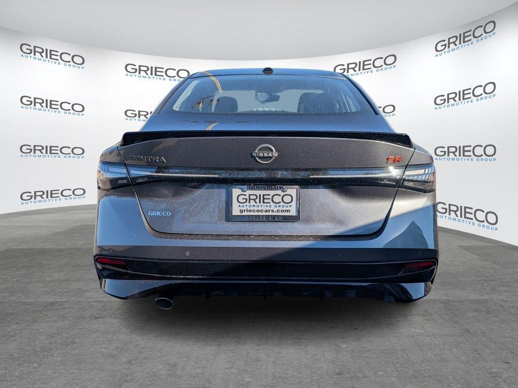 Nissan Sentra Sr - Thumbnail 7