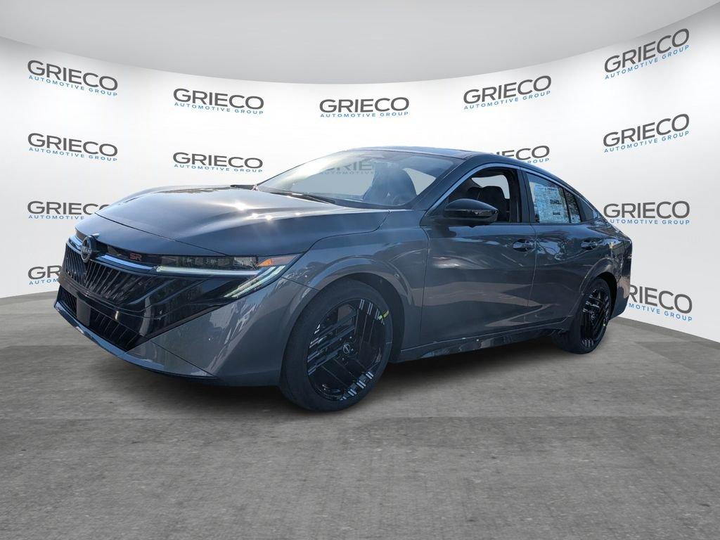 Nissan Sentra Sr - Thumbnail 4