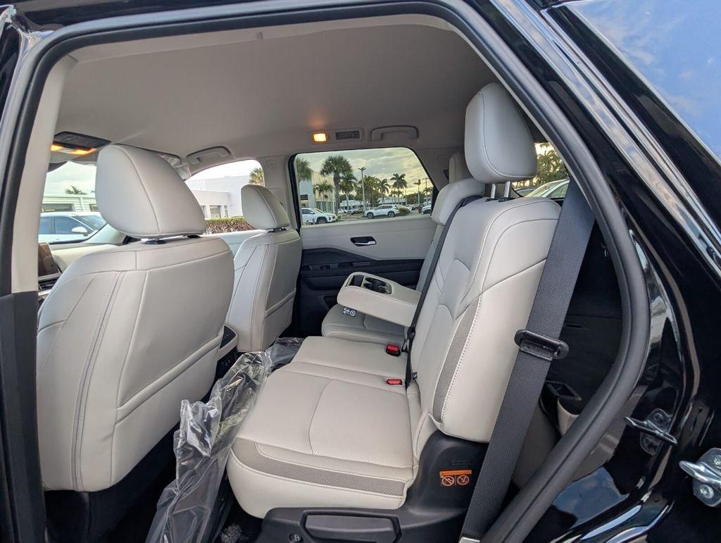 Nissan Pathfinder Sl - Thumbnail 14