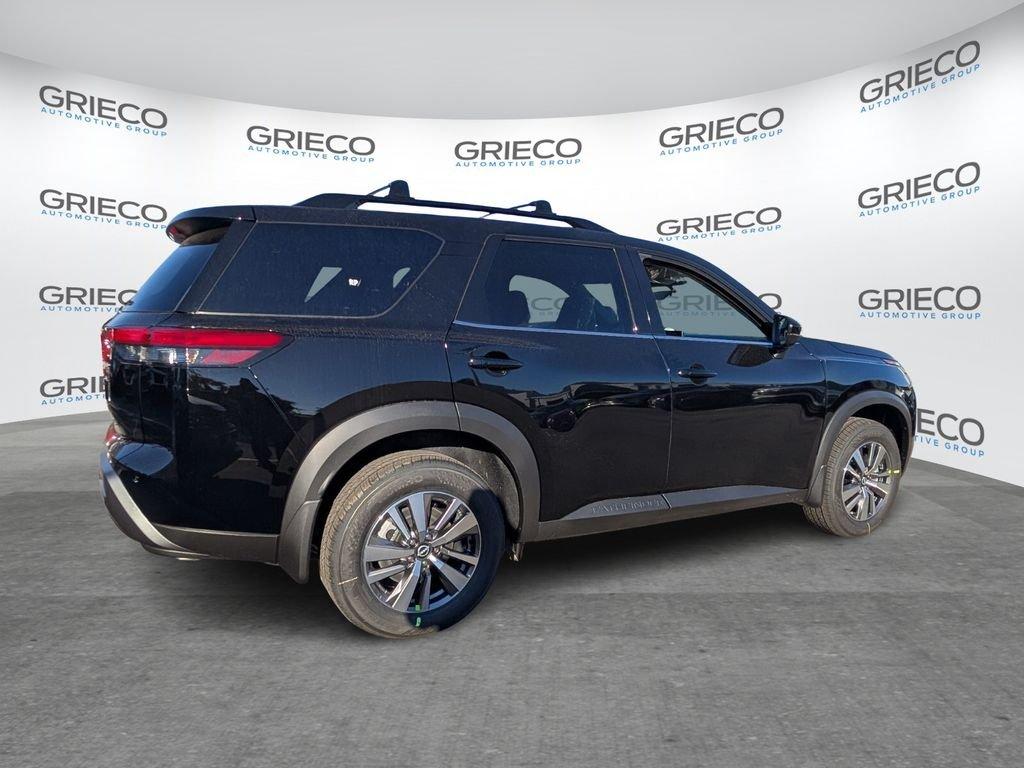 Nissan Pathfinder Sl - Thumbnail 8