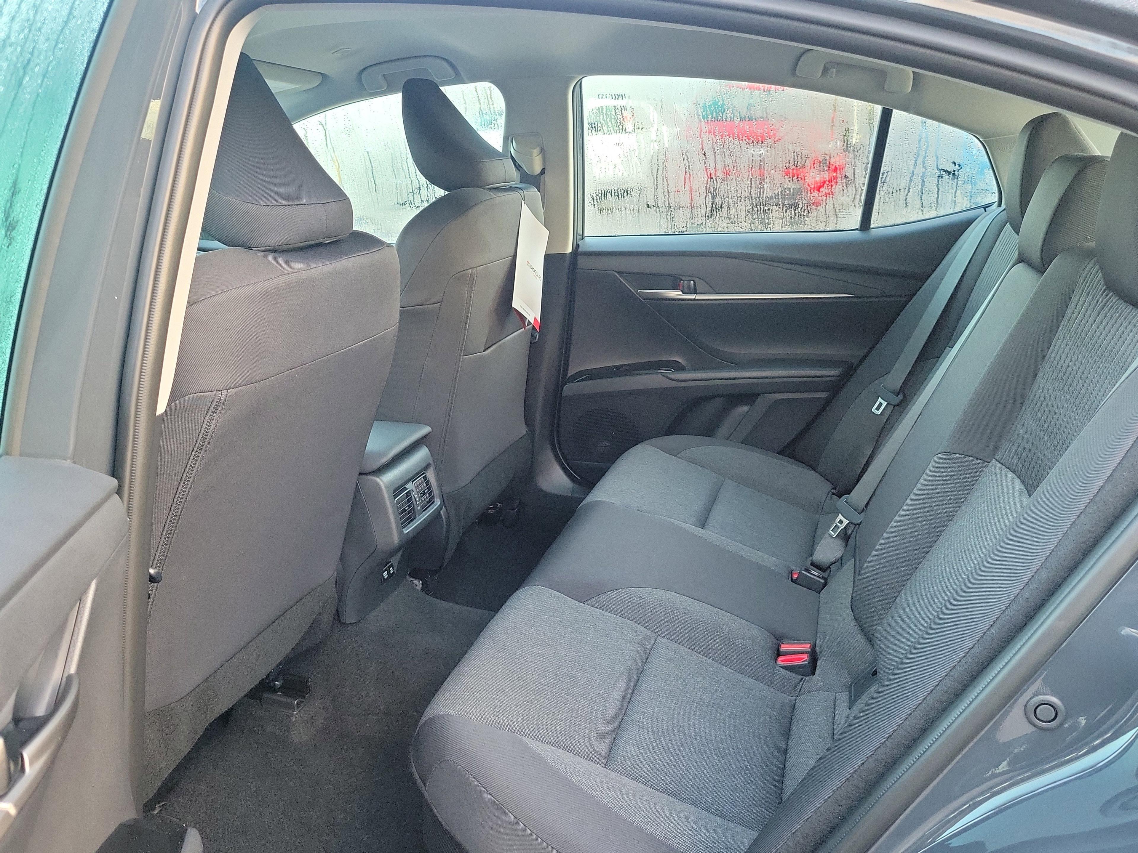 Toyota Camry Le Fwd - Thumbnail 10