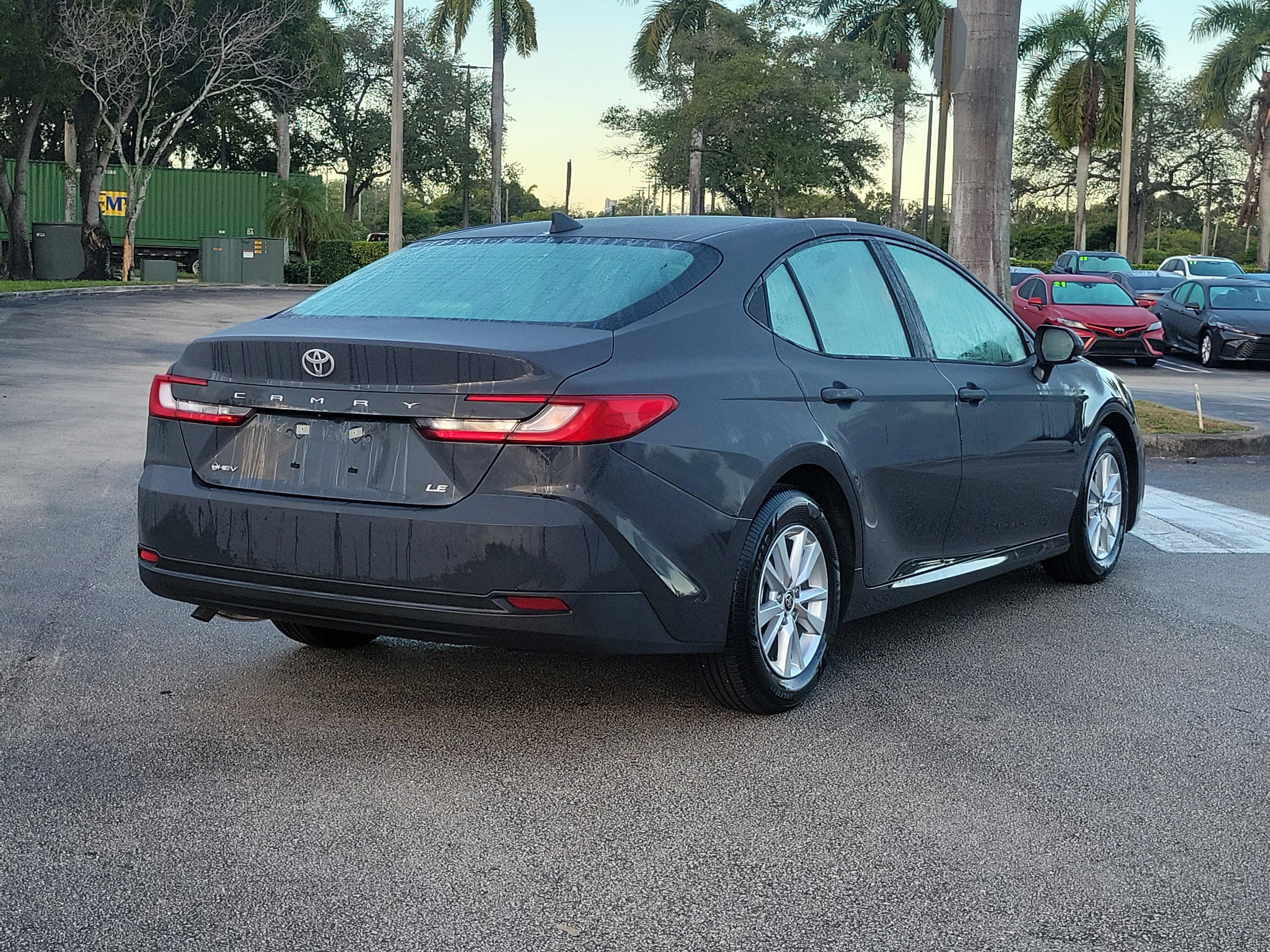 Toyota Camry Le Fwd - Thumbnail 5