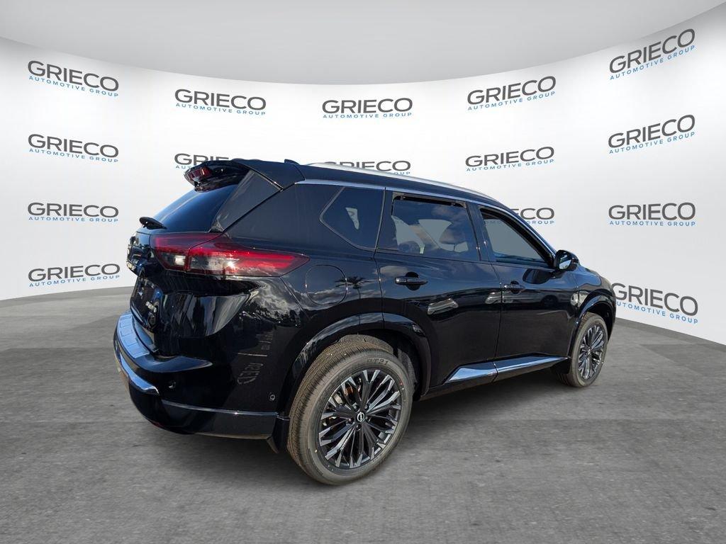 Nissan Rogue Platinum - Thumbnail 8