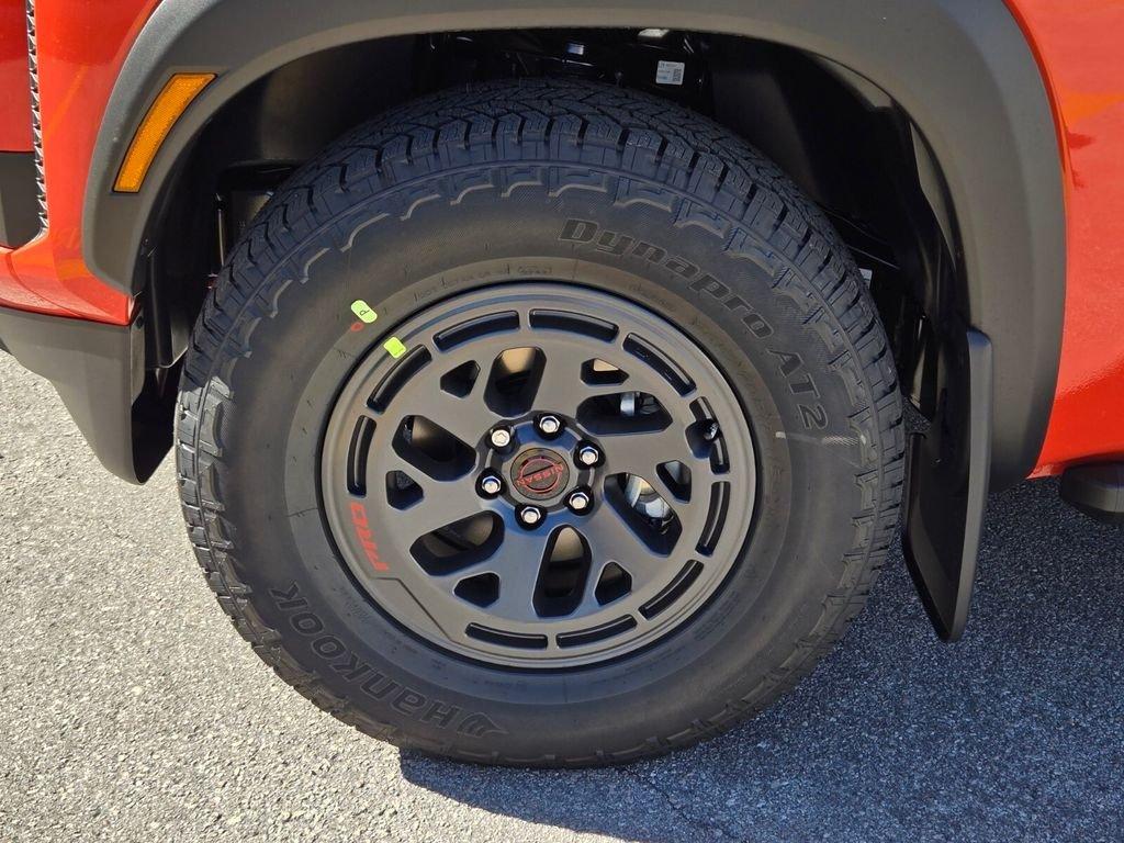 Nissan Frontier Crew Cab Pro-X® - Thumbnail 10