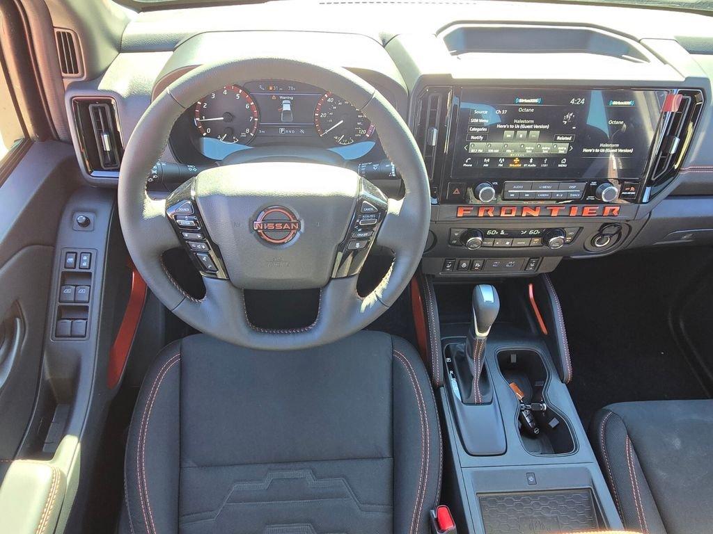 Nissan Frontier Crew Cab Pro-X® - Thumbnail 13