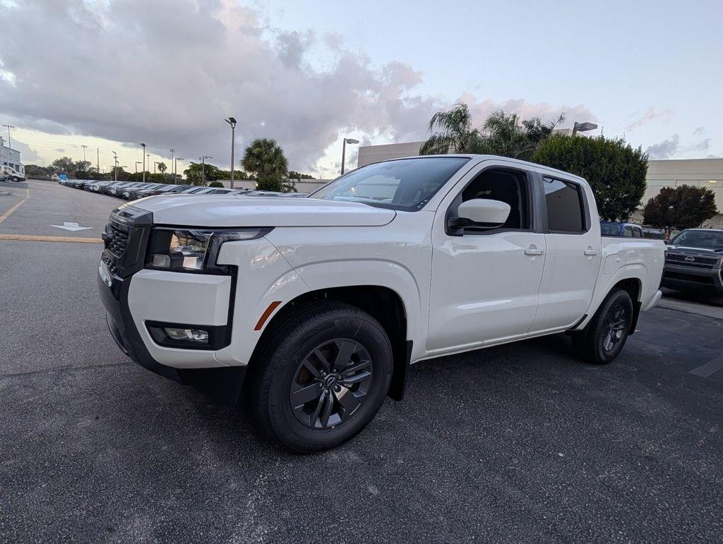 Nissan Frontier Crew Cab Sv - Thumbnail 5