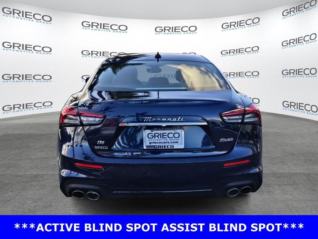 Maserati Ghibli Modena Q4 - Thumbnail 8