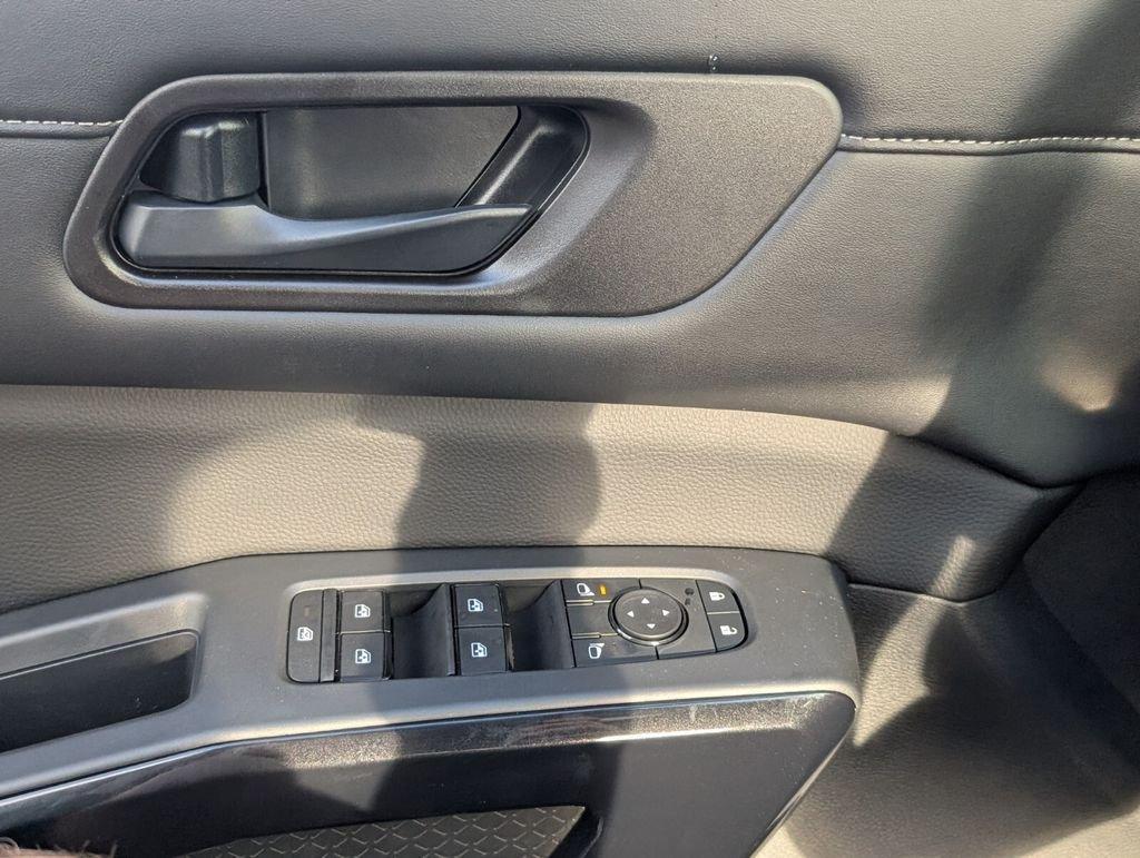 Nissan Pathfinder Sv - Thumbnail 18