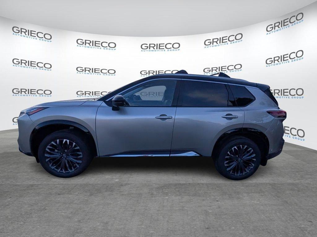 Nissan Rogue Platinum - Thumbnail 5