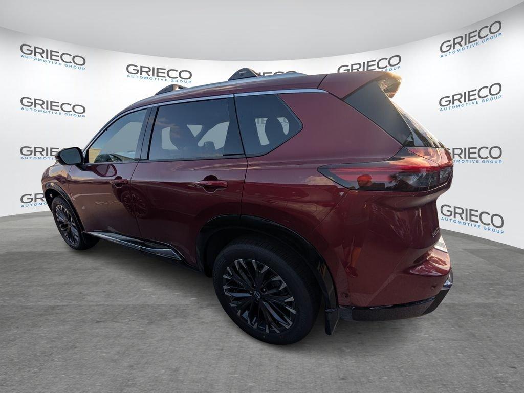 Nissan Rogue Platinum - Thumbnail 5