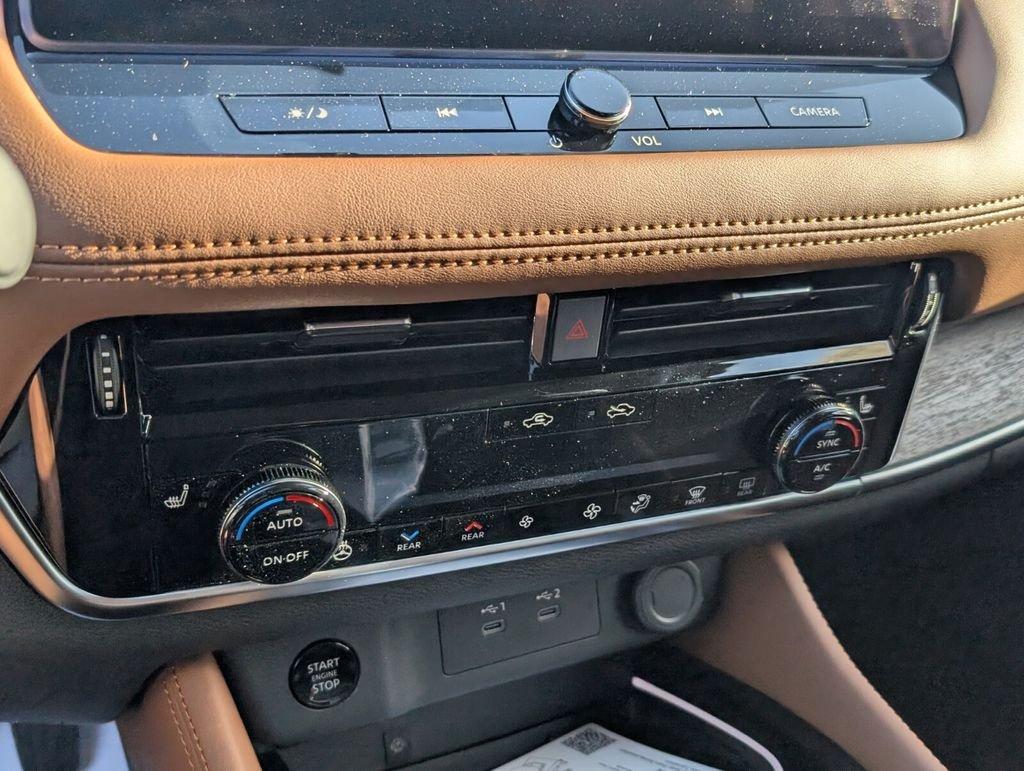 Nissan Rogue Platinum - Thumbnail 13