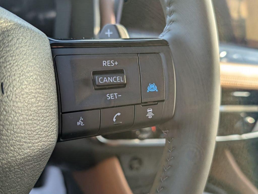 Nissan Rogue Platinum - Thumbnail 15