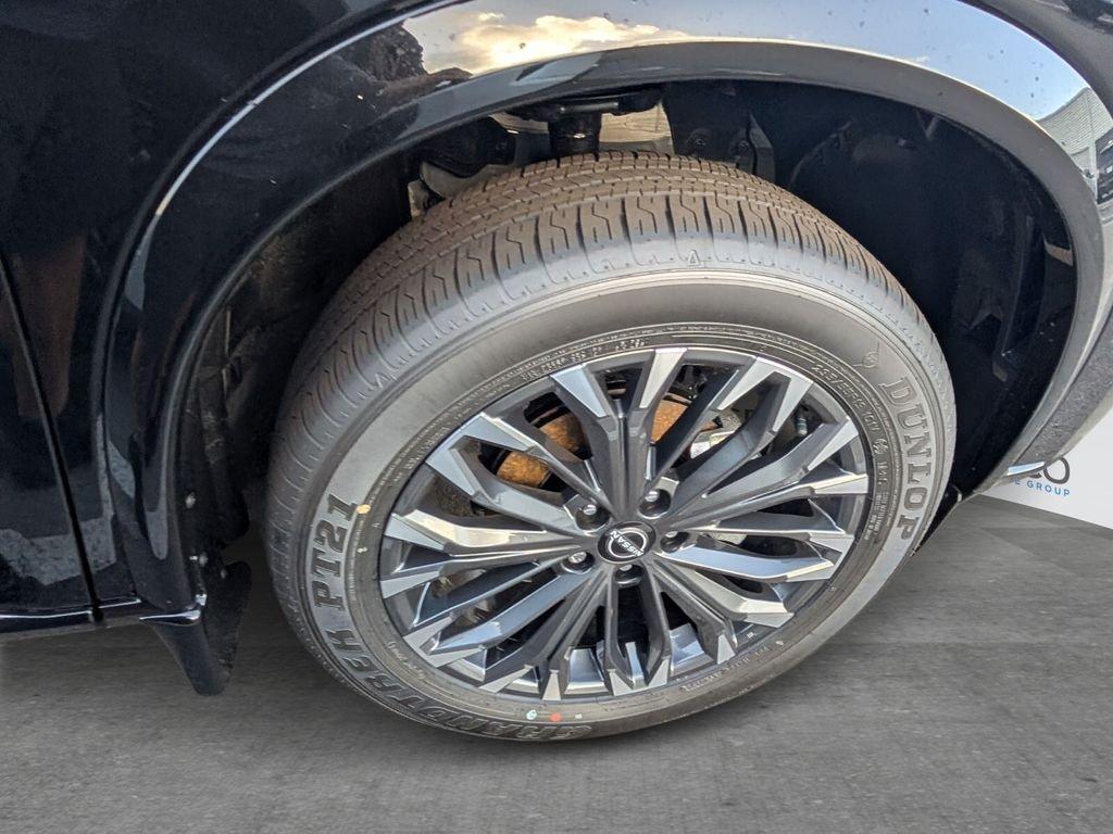 Nissan Rogue Platinum - Thumbnail 8