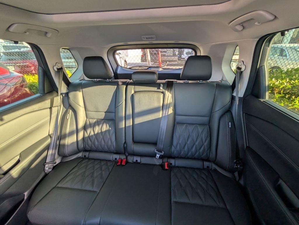 Nissan Rogue Platinum - Thumbnail 14