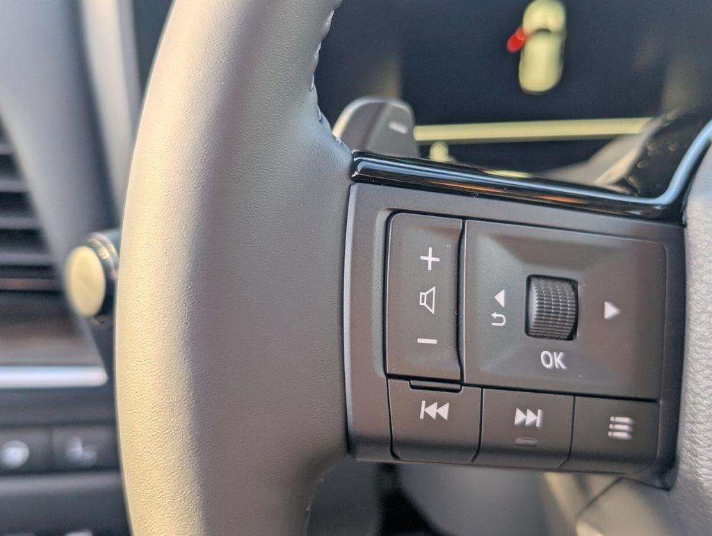 Nissan Rogue Platinum - Thumbnail 12