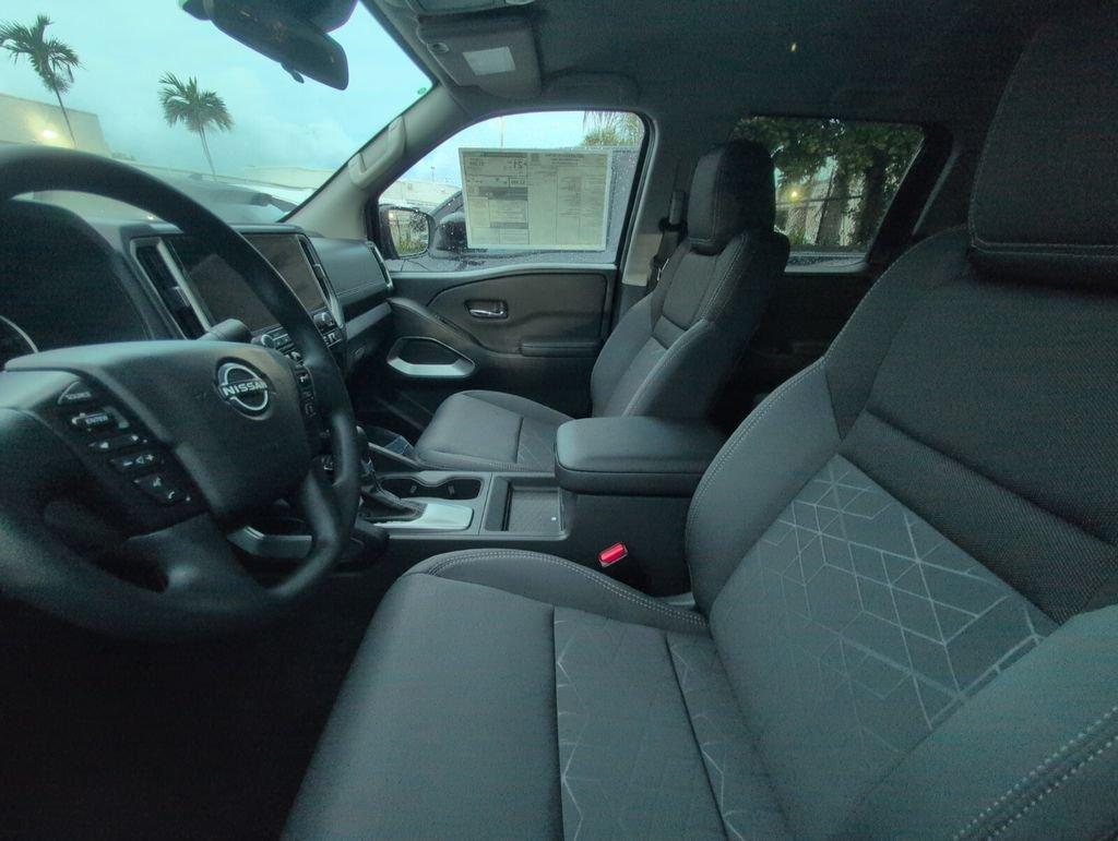 Nissan Frontier Crew Cab Sv - Thumbnail 7