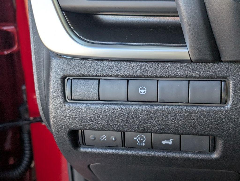 Nissan Rogue Sv - Thumbnail 18