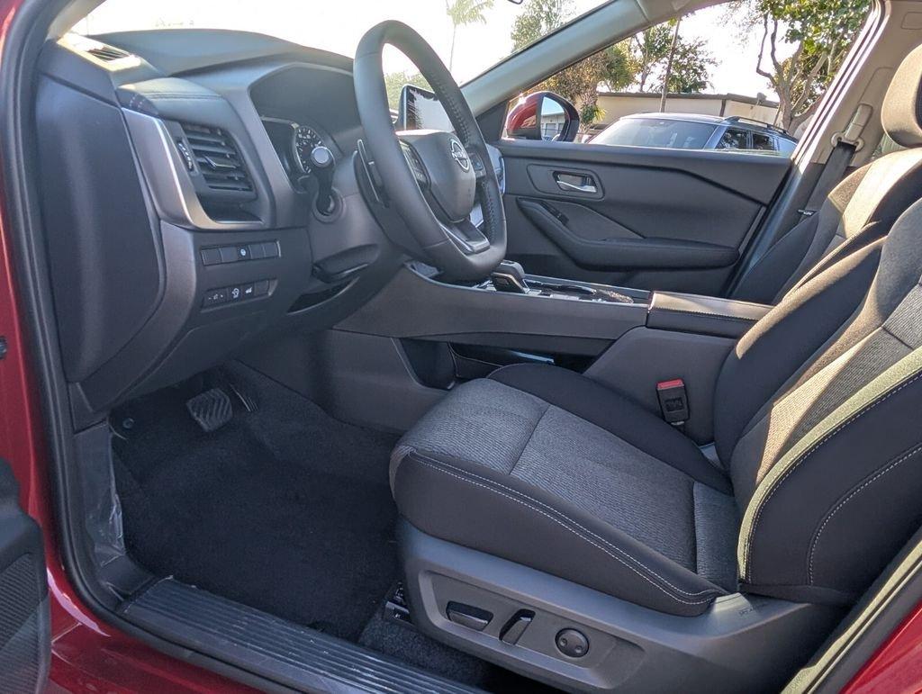 Nissan Rogue Sv - Thumbnail 12