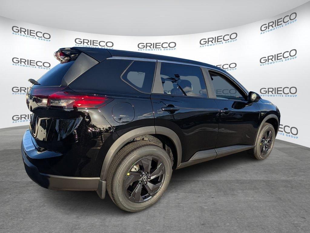 Nissan Rogue Sv - Thumbnail 8