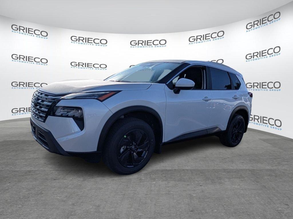 Nissan Rogue Sv - Thumbnail 4