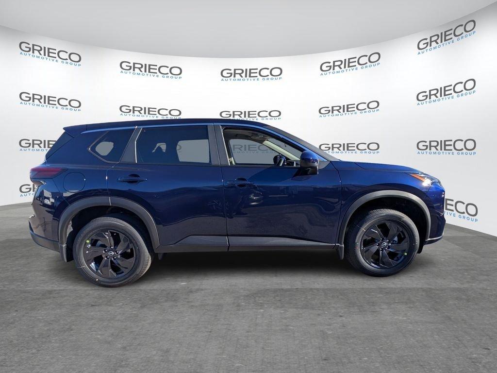 Nissan Rogue Sv - Thumbnail 9