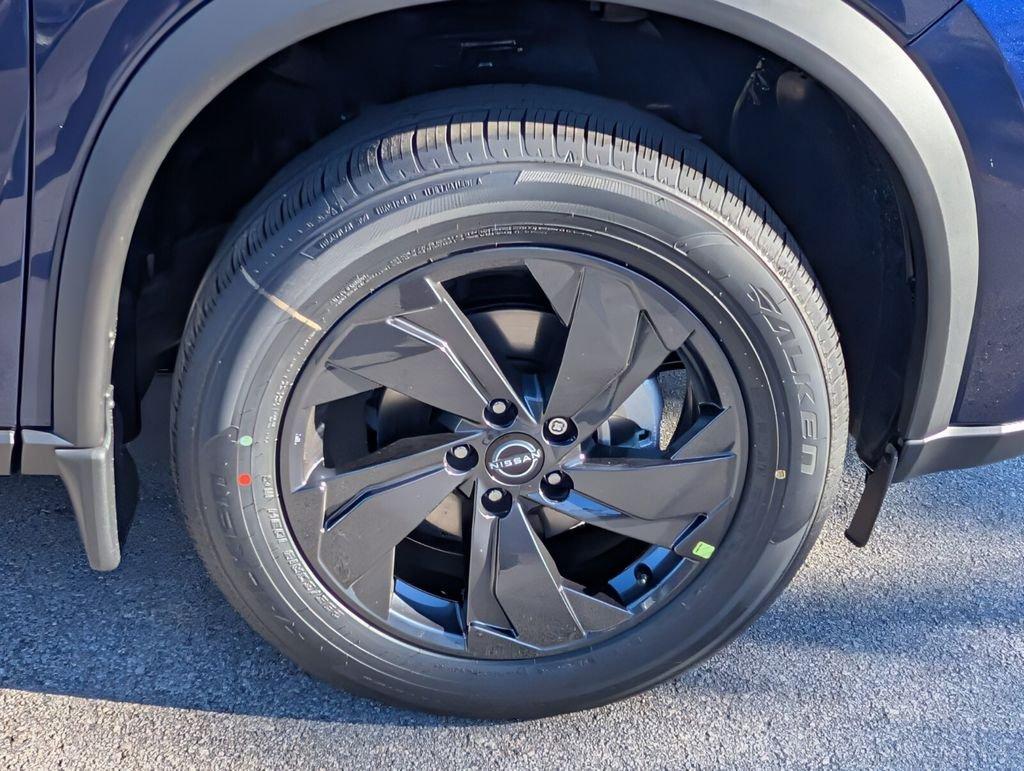 Nissan Rogue Sv - Thumbnail 10