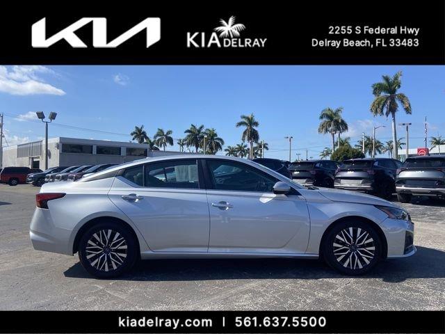 Nissan Altima 2.5 Sv - Thumbnail 3