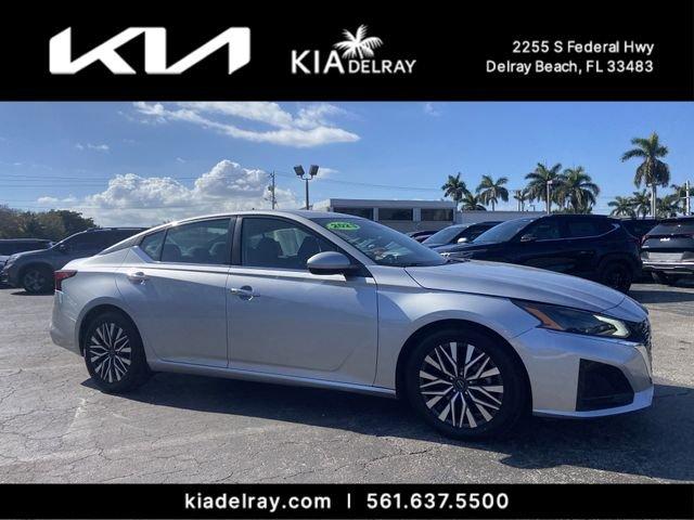 Nissan Altima 2.5 Sv - Thumbnail 2