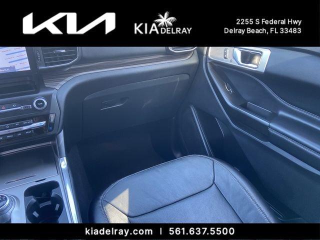 Ford Explorer Limited - Thumbnail 16