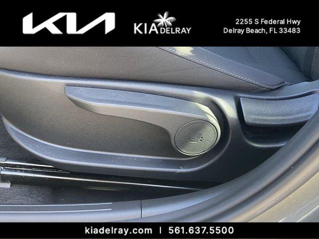 Hyundai Elantra Sel Convenience - Thumbnail 19