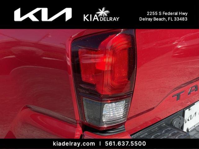 Toyota Tacoma - Thumbnail 8